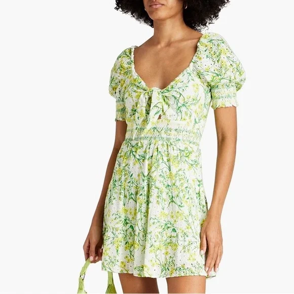 Alice + Olivia Kristie Tiered Mini Dress, 6 / White Alice + Olivia Kristie Tiered Mini Dress, 6 / White